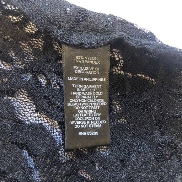 EXPRESS BLACK FLORAL SHEER LACE TOP XS - Picture 6 of 7